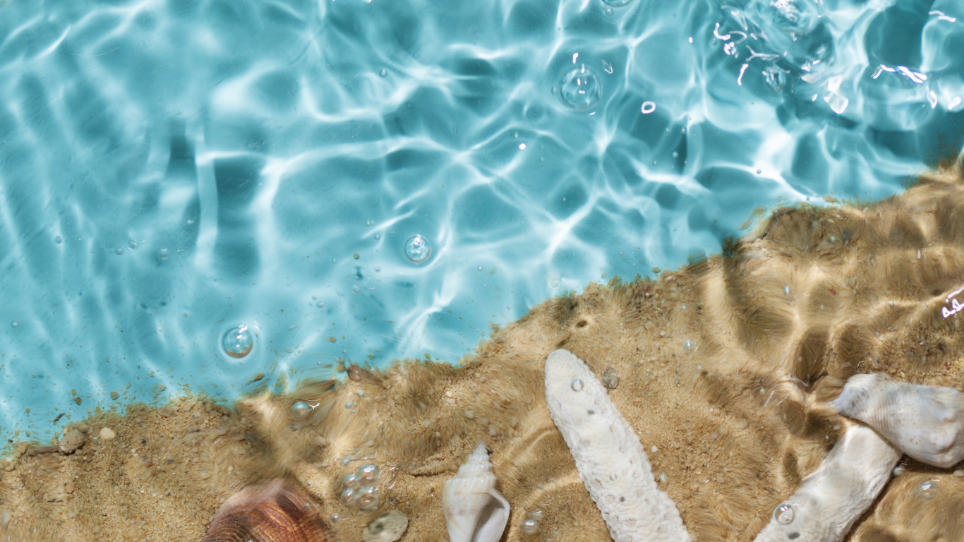 ASYMMETRICAL MONOKINIS